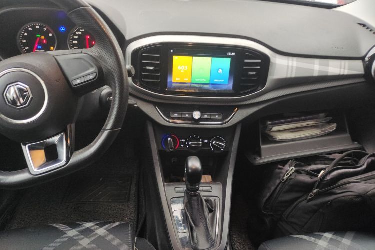 MG 3 2018 car image #17