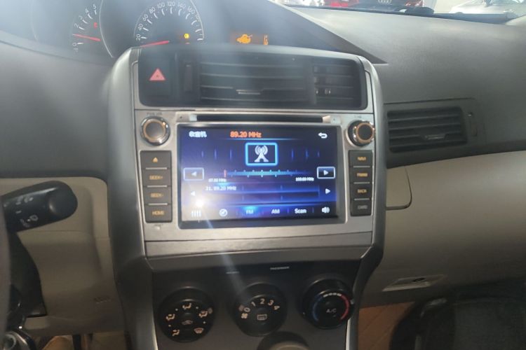 Toyota Verso 2015 car image #17