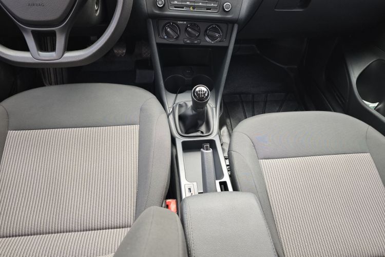Polo 2016 car image #17