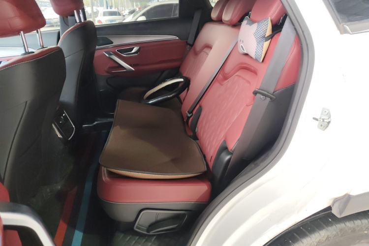 Jetour X70 PLUS 2024 car image #17