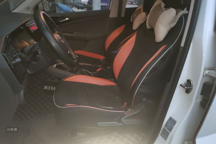 VS5 2019 car image #17