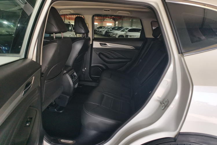 Haval F7 2019 #17 Haval F7 2019 car image #17