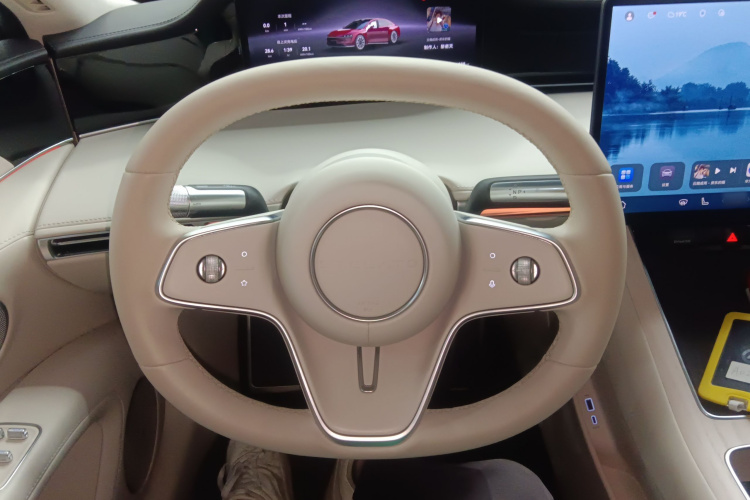 HongQi 2024 car image #17