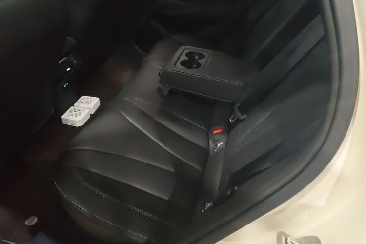 BYD Seal 06 DM-i 2025 #17 BYD Seal 06 DM-i 2025 immagine di auto #17