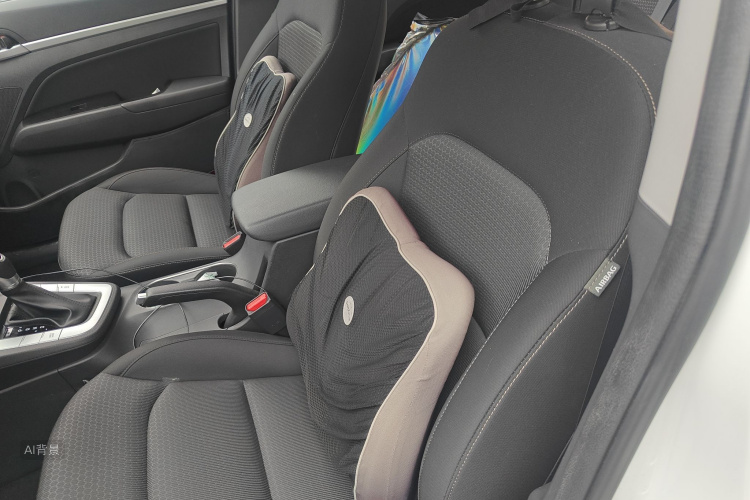 Hyundai Elantra AD 2019 image de voiture #17