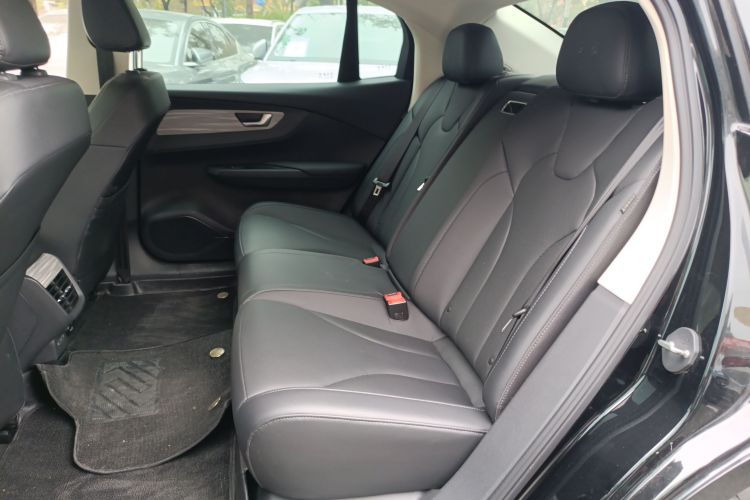 HongQi E-QM5 2024 #17 HongQi E-QM5 2024 car image #17