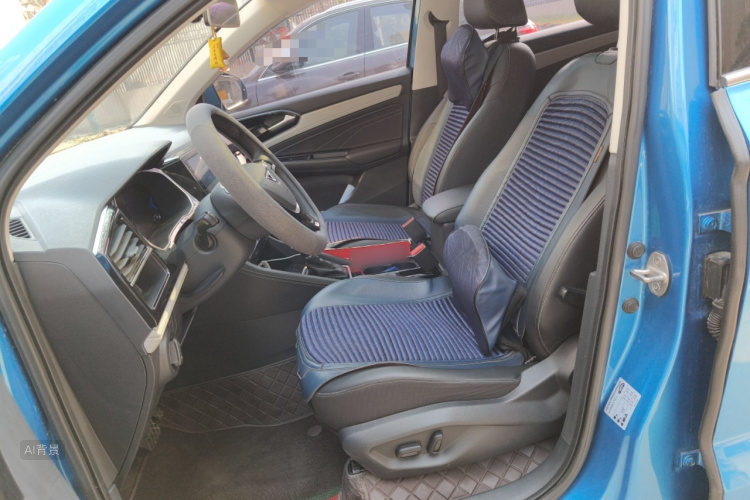 VS5 2023 car image #17