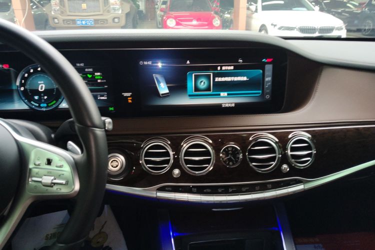 Mercedes-Benz S Class 2019 #17 Mercedes-Benz S Class 2019 car image #17