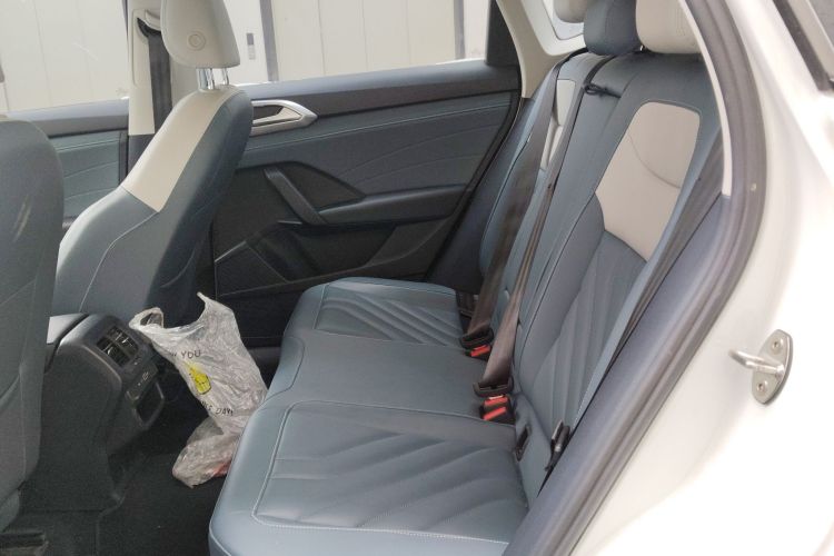 Volkswagen Tharu 2024 car image #17