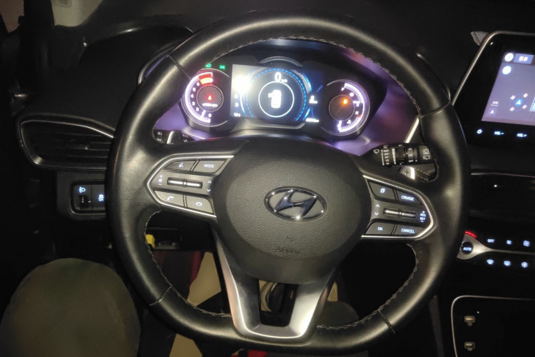 Hyundai Santa Fe 2022 car image #17