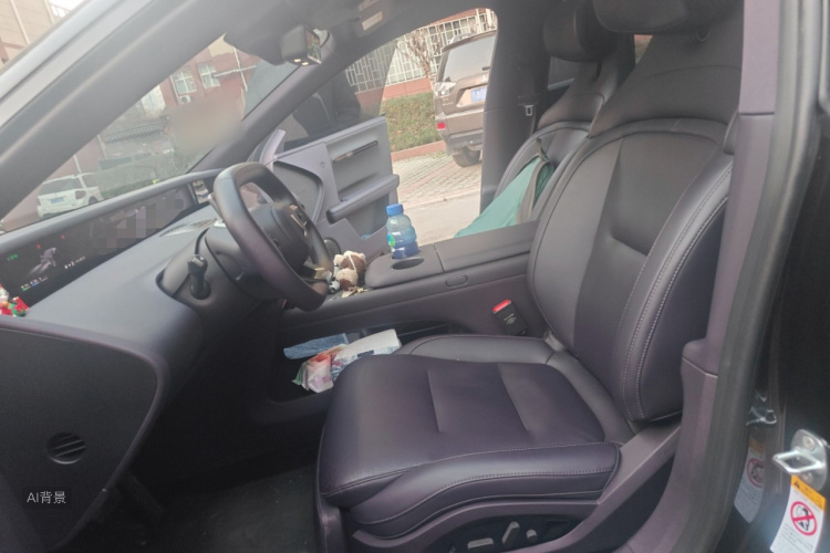 阿维塔 阿维塔06 2025 汽车图片 #17