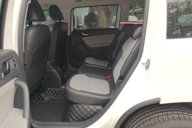 Skoda Yeti 2017 car image #17