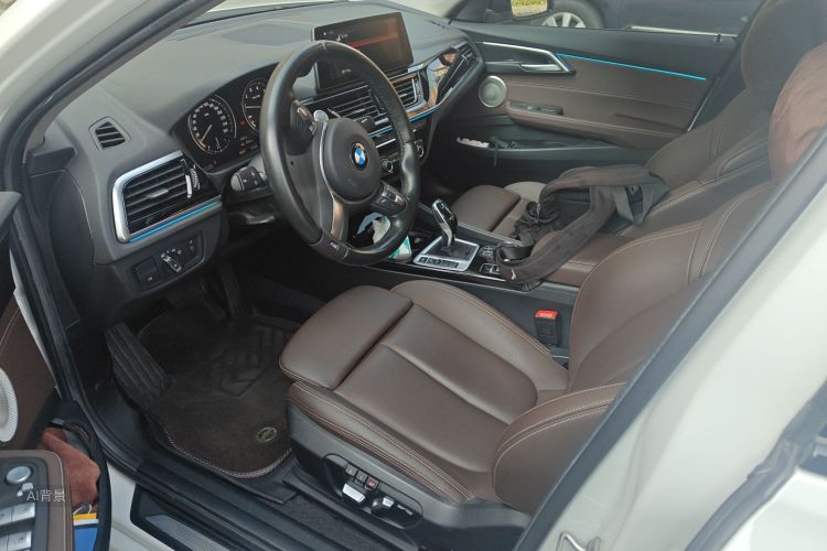 BMW 1 Series 2023 car image #17