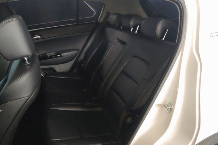 Kia KX5 2018 immagine di auto #17