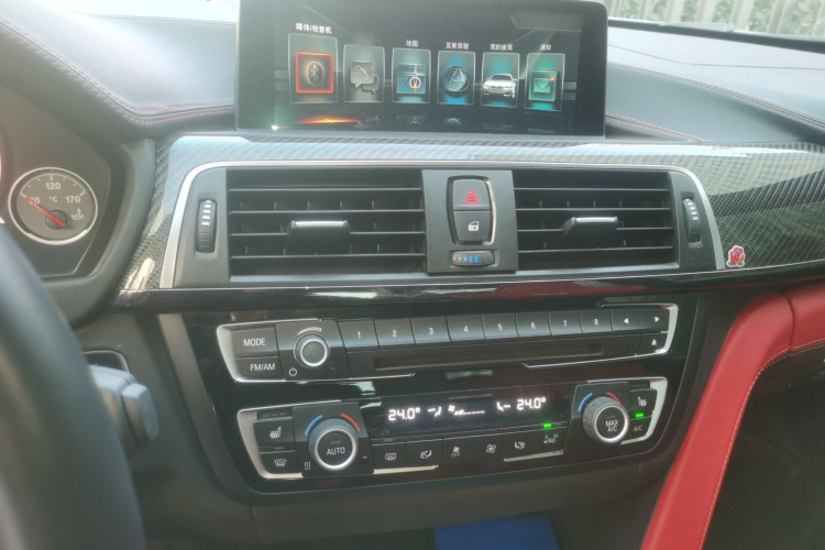 BMW M4 2017 immagine di auto #17