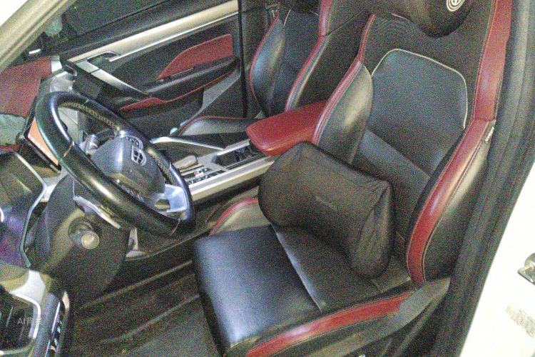 GEELY Coolray 2018 car image #17