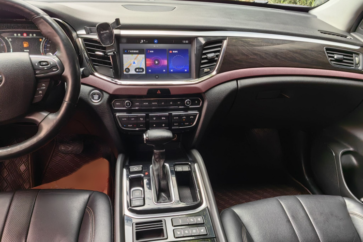 GAC Trumpchi GS8 2019 car image #17