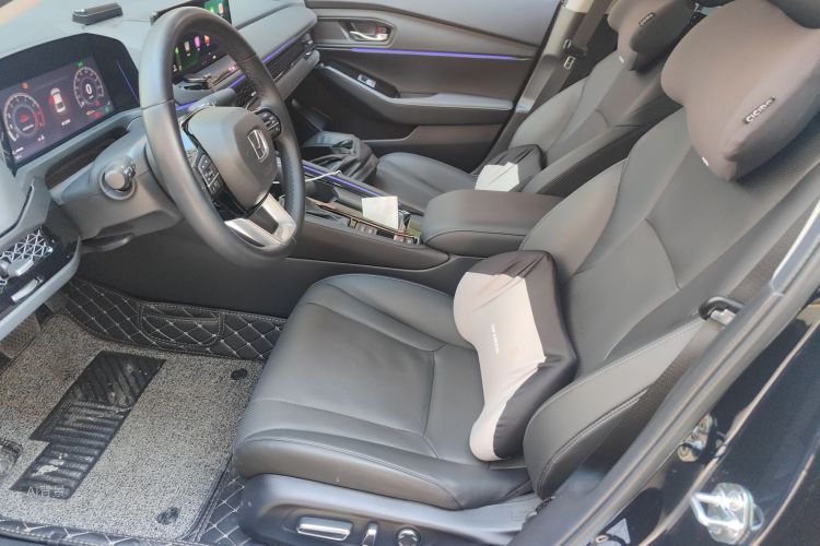 Honda Accord 2025 car image #17