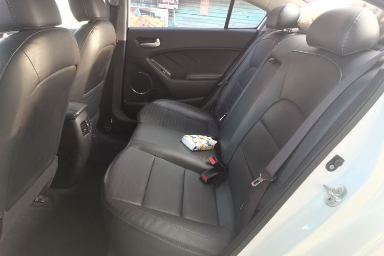 起亚 起亚K3 2018 汽车图片 #17