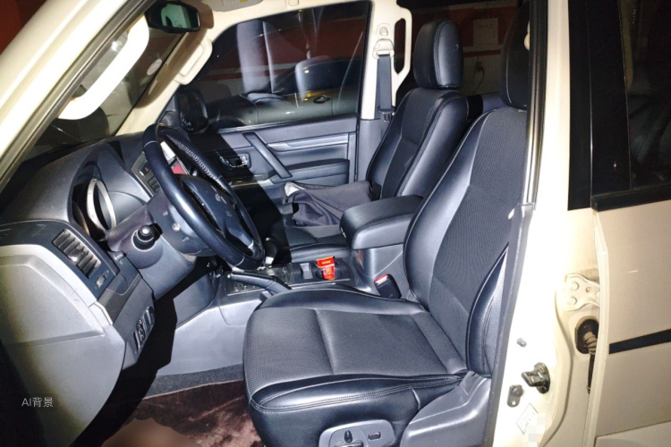 劳斯莱斯 帕杰罗(进口) 2018 汽车图片 #17