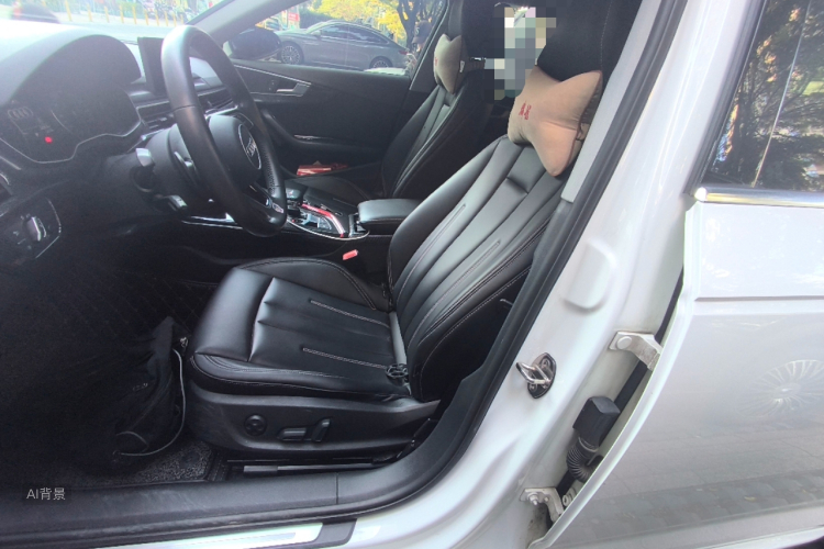 Audi A4L 2019 car image #17