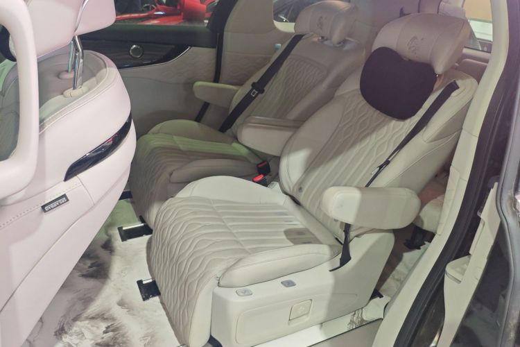 Forthing V9 2024 #17 Forthing V9 2024 immagine di auto #17