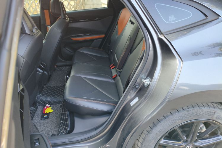 Changan UNI-V 2022 car image #17