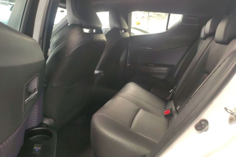 Toyota Izoa E 2022 imagem de carro #17