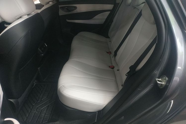 BYD Seal 05 DM-i 2025 immagine di auto #17