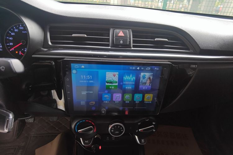 起亚 起亚K2 2017 汽车图片 #17