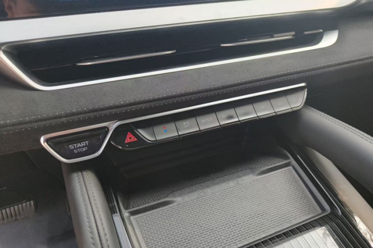 GEELY Monjaro 2022 صورة سيارة #17