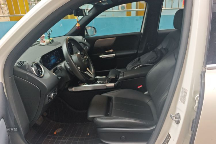 Mercedes-Benz GLB Class 2021 immagine di auto #17