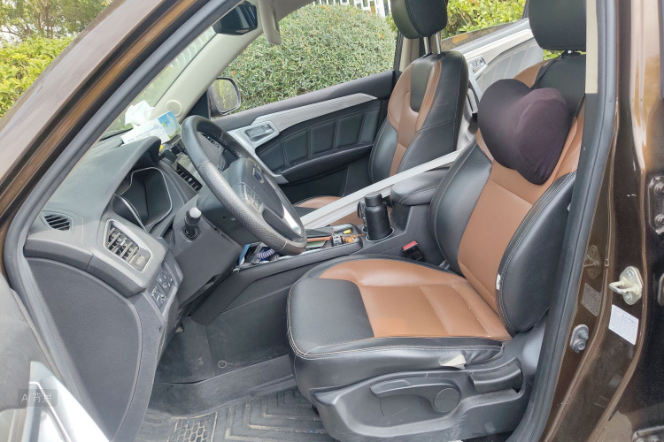 GEELY Vision X6 2018 car image #17