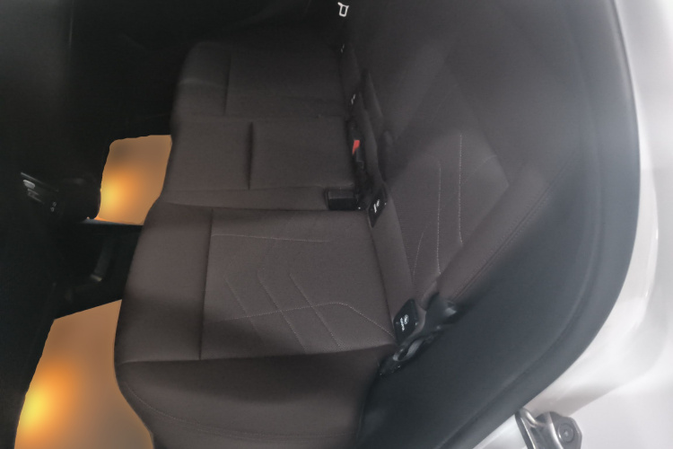 BMW iX1 2024 изображение автомобиля #17