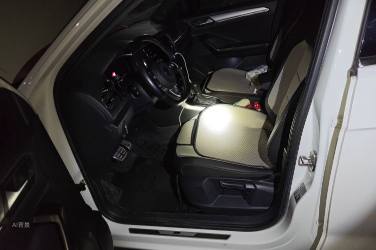 T-Roc 2020 #17 T-Roc 2020 car image #17