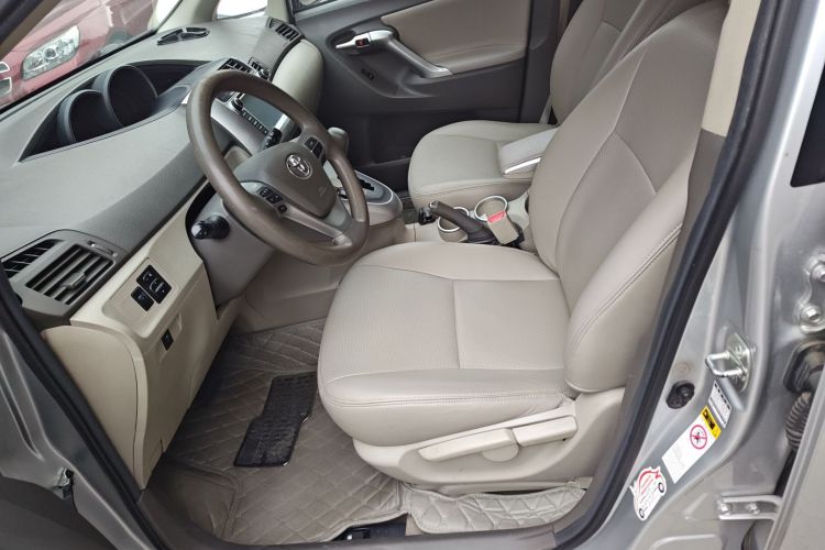 Toyota Verso 2016 car image #17