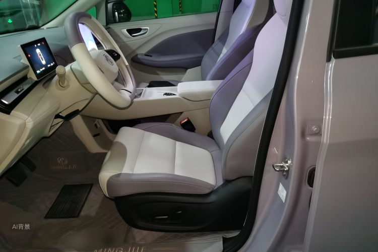 MG 4 EV 2025 immagine di auto #17