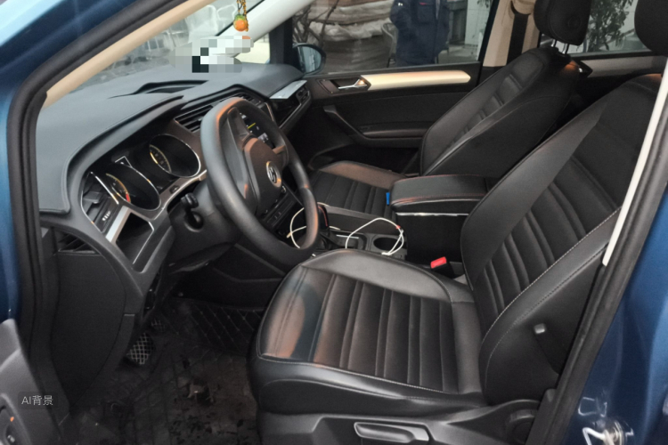 Volkswagen Touran 2020 #17 Volkswagen Touran 2020 car image #17