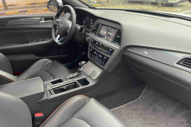 Hyundai Sonata 2017 immagine di auto #17