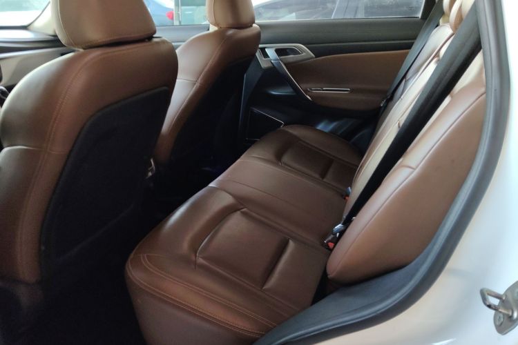 GEELY Boyue 2016 car image #17