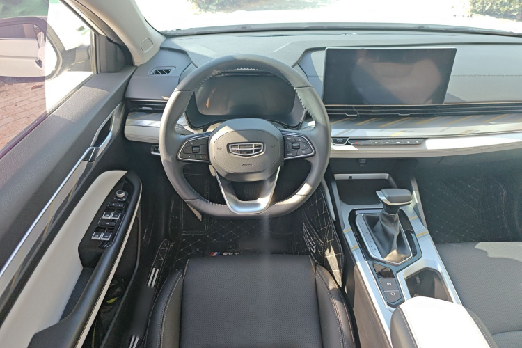 GEELY Emgrand L 2023 car image #17