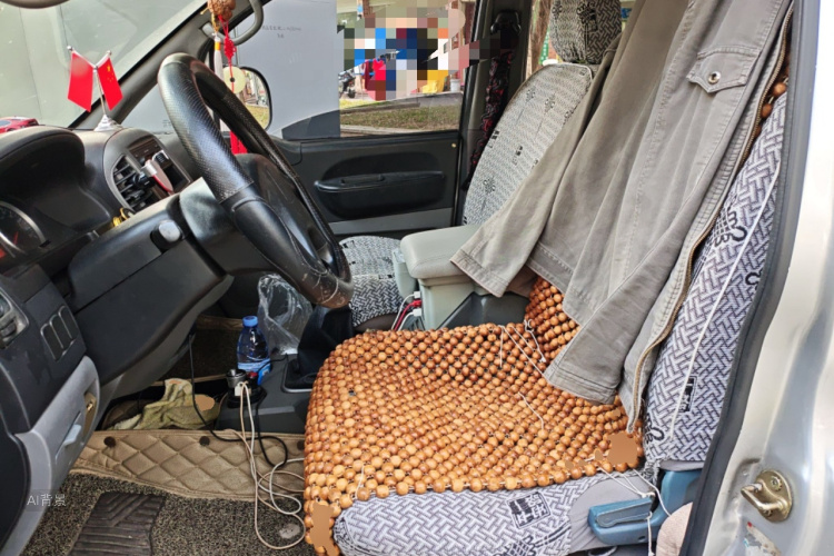 Forthing Lingzhi 2014 #17 Forthing Lingzhi 2014 изображение автомобиля #17