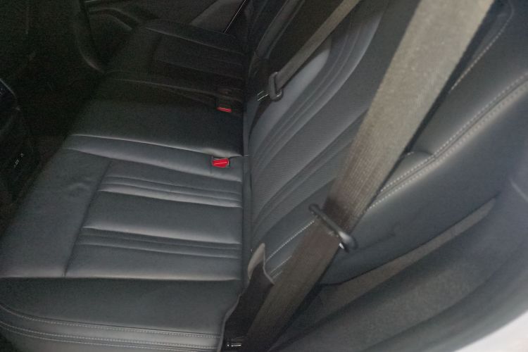 Denza X 2021 car image #17