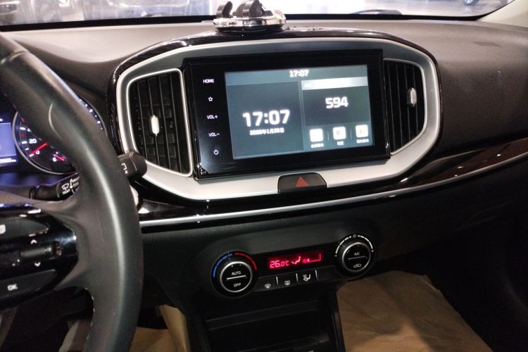 Kia KX1 2020 immagine di auto #17