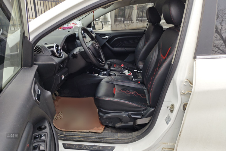 Soueast DX3 2018 #17 Soueast DX3 2018 صورة سيارة #17