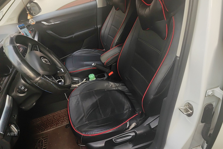 Skoda Kamiq 2021 car image #17