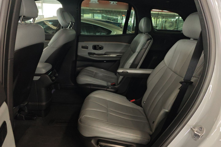 蔚来 蔚来ES8 2021 汽车图片 #17