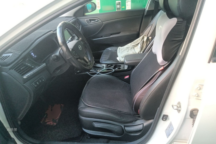 Hyundai Mistra 2017 car image #17