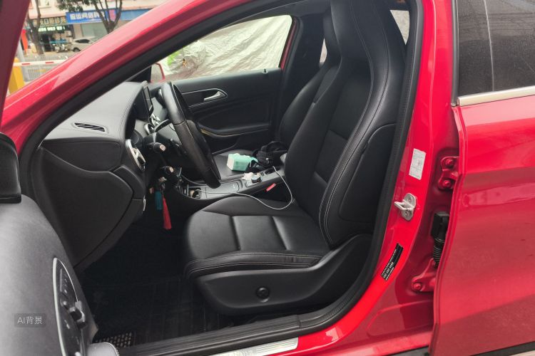 Mercedes-Benz GLA Class 2015 car image #17