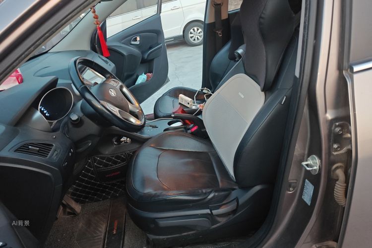 Hyundai ix35 2016 car image #17